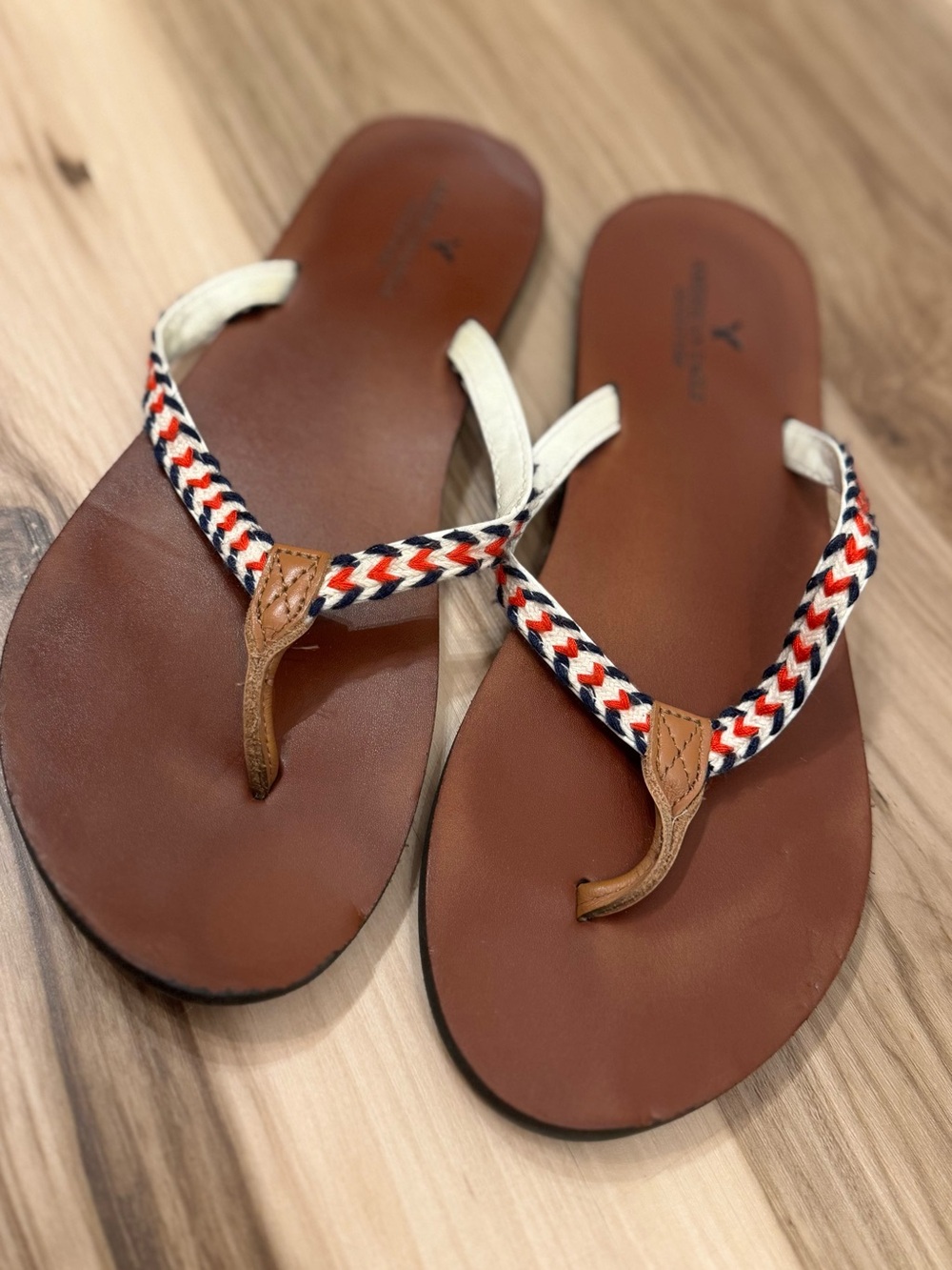 American Eagle Braided Red White Navy Brown Leather Flip-Flop Sandals Womens 10